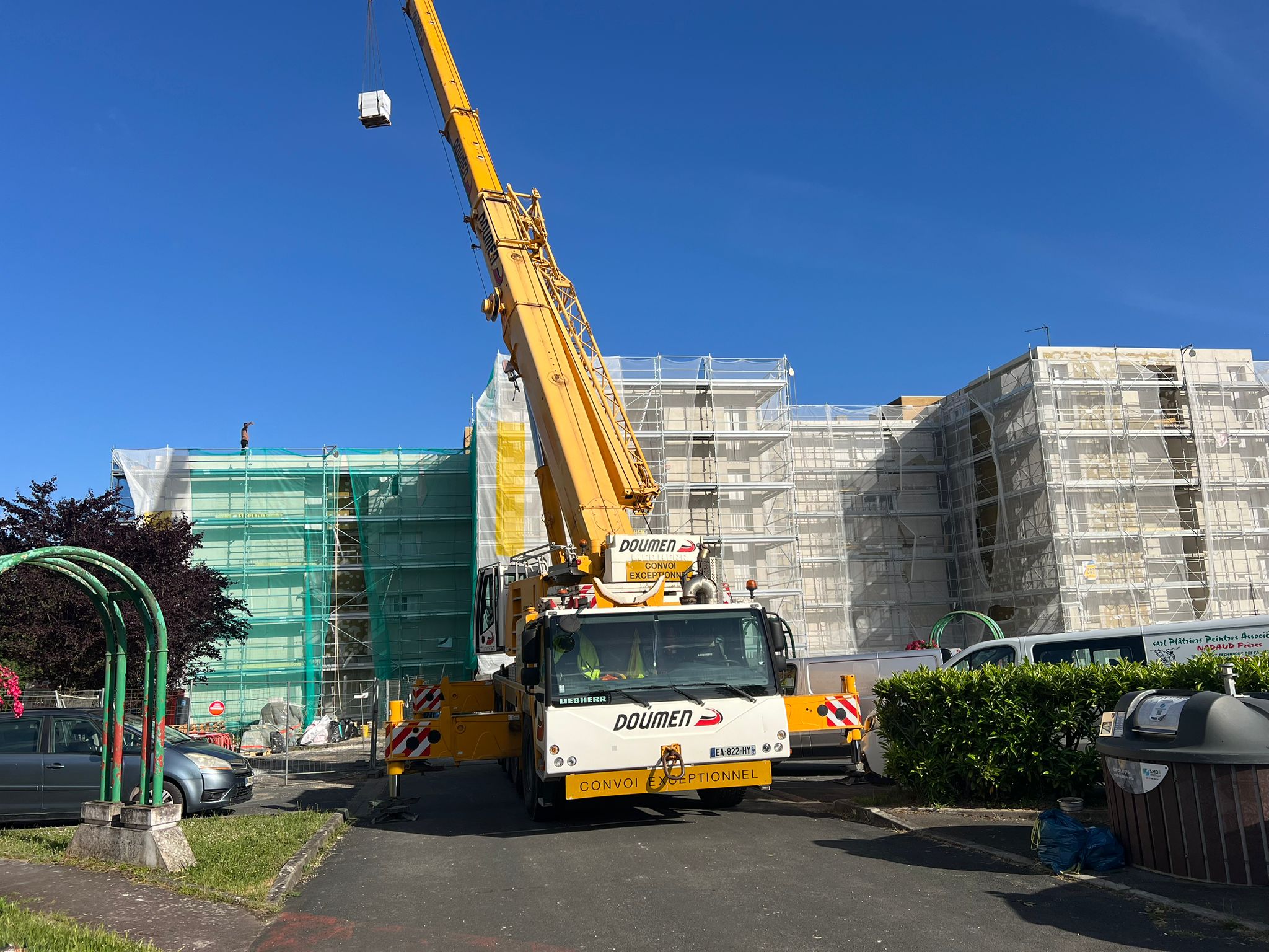 étanchéité toiture, étanchéité terrasse, étanchéité balcon, travaux d’étanchéité, membrane d’étanchéité, étanchéité liquide, étanchéité bitume, infiltration d’eau, étanchéité toit plat, réparation étanchéité, charpente bois, rénovation charpente, traitement charpente, charpente traditionnelle, charpente métallique, pose de charpente, couverture toiture, réparation toiture, entretien toiture, artisan couvreur, pose de tuiles, remplacement toiture, maçonnerie générale, travaux de maçonnerie, mur en parpaing, mur porteur, construction mur, ouverture mur porteur, reprise en sous-œuvre, rénovation maçonnerie, dalle béton, fondations maison
